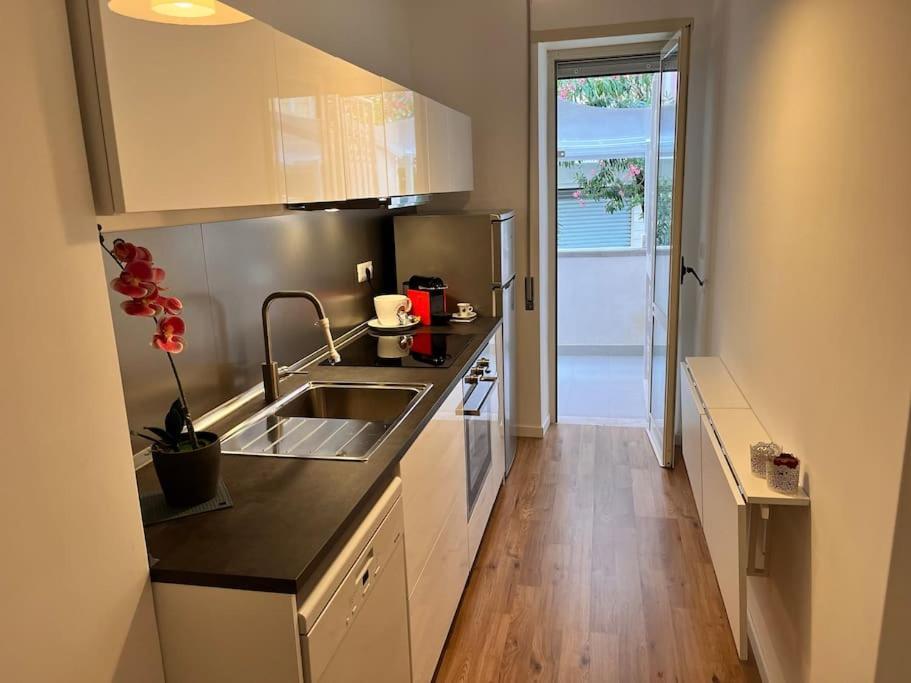 דירות La Casa Di Lillidu - Napoli Most Exclusive Area מראה חיצוני תמונה
